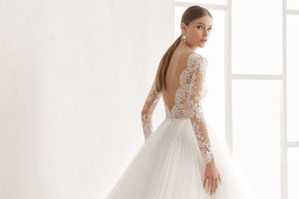 El encanto de la elegancia en bodas - Vestidos de novia en coruña